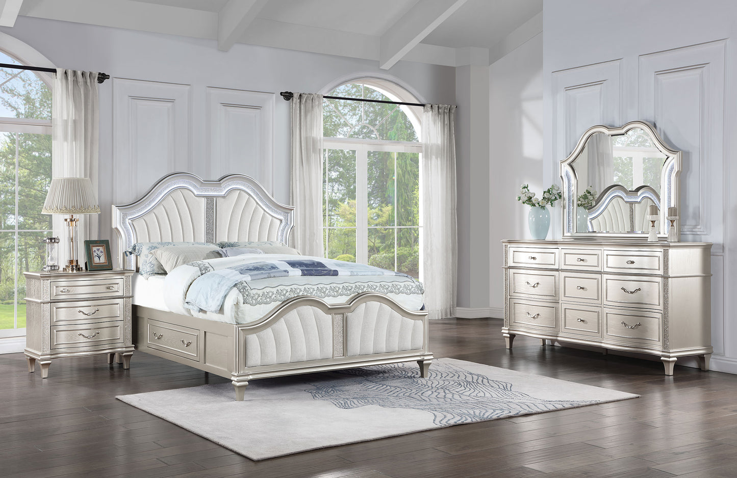 Evangeline 4-piece California King Bedroom Set Silver Oak