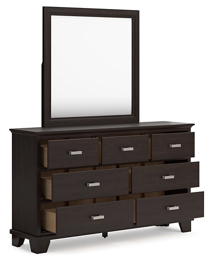 Covetown California King Panel Bed with Mirrored Dresser