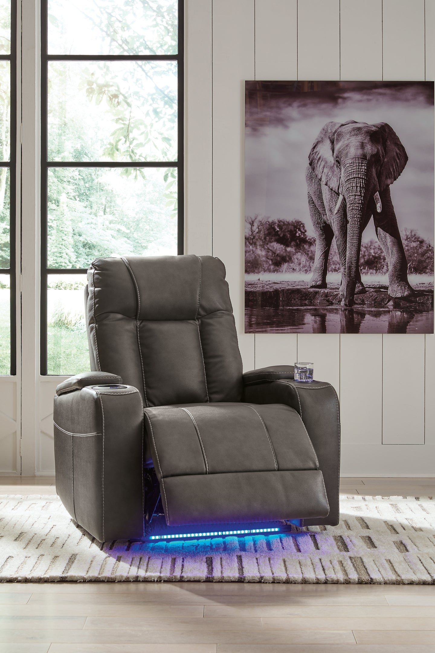 Feazada PWR Recliner/ADJ Headrest