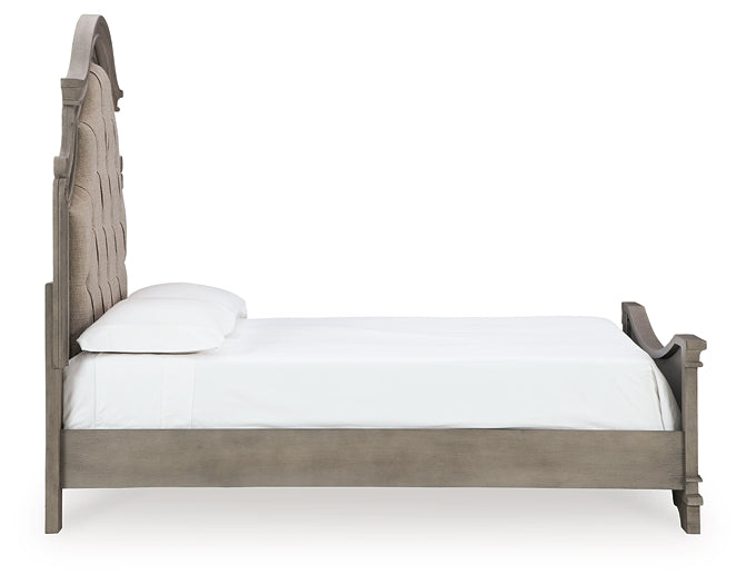 Lodenbay Queen Panel Bed with Mirrored Dresser